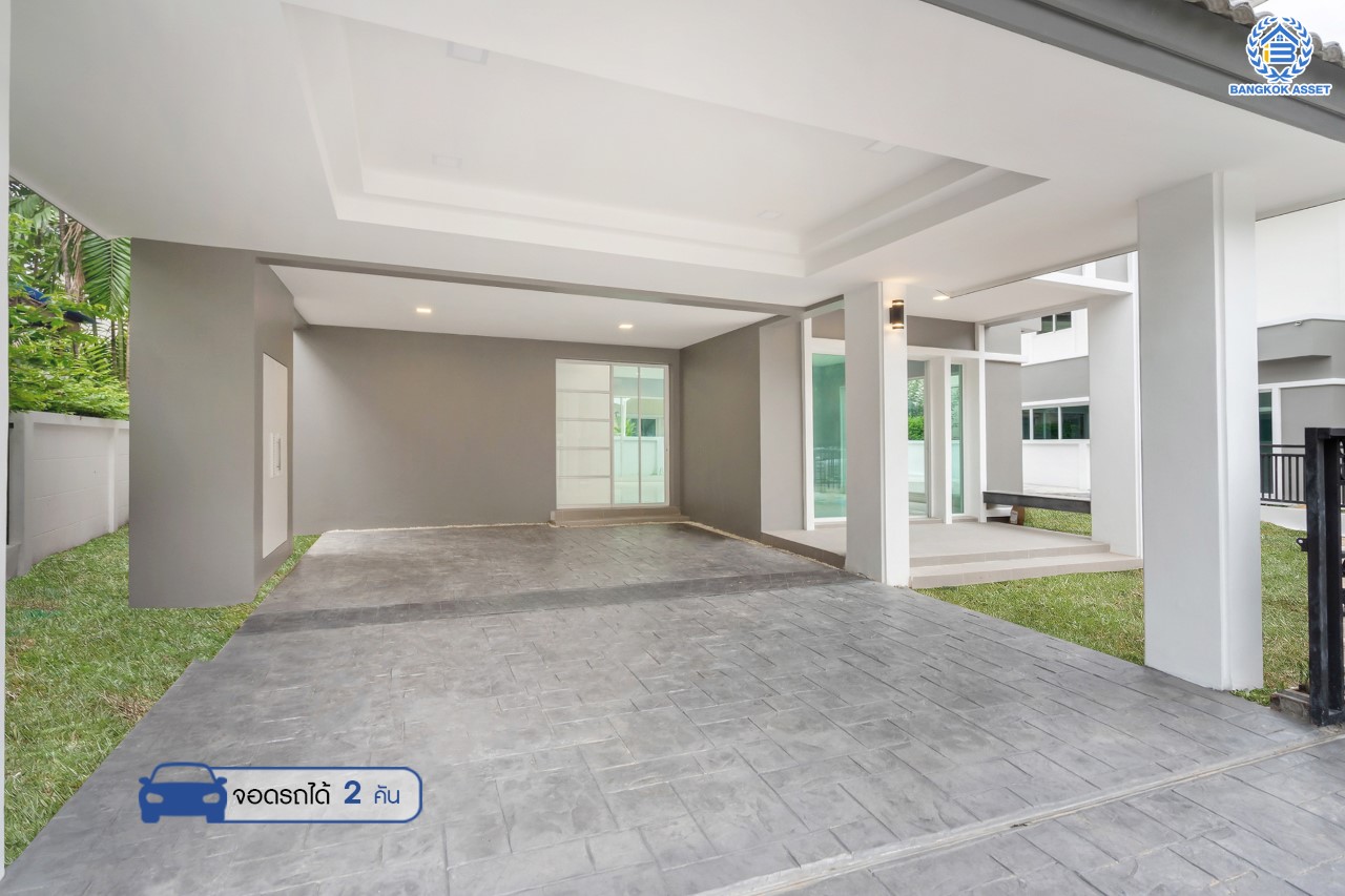 บ้านมือสองตกแต่งใหม่ ม.บางกอกบูเลอวาร์ด ราชพฤกษ์-พระราม5 ดีไซน์สุดหรู เนื้อที่ 69 ตร.ว. บนสังคมคุณภาพ SC Asset* ฟังก์ชันพร้อม 3 ห้องนอน 3 ห้องน้ำ จอดรถได้ 2 คัน บนทำเลติดถนนราชพฤกษ์ ใกล้วงเวียนพระรามห้า ,ทางด่วนศรีรัช และเพียง 10 ถึงรถไฟฟ้า "สถานีบางรักใหญ่"...